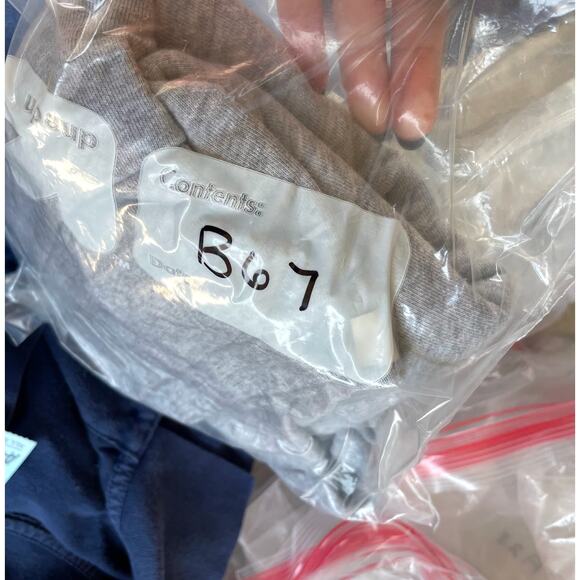 Loft Pearl Embellished Gray Sweatshirt‎ Top - Size XL - Picture 7 of 7